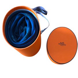 Hermès Seidentuch Les Minéraux Blau Indigo Blau
