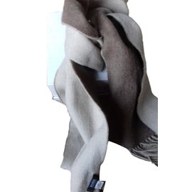 Hugo Boss-Hugo Boss men's scarf-Taupe