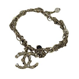 Chanel gefüttertes C-Armband Silber