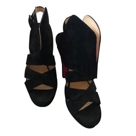 Christian Louboutin-Sandálias-Preto