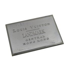 Louis Vuitton-Hongkong-Grau