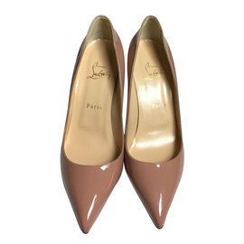 Christian Louboutin-Pigalle Nude Charol 85 mm tacones-Beige