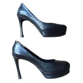 Yves Saint Laurent Tribute Black Leather Pumps 38 Black