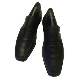 Mocassins Prada em couro preto Preto