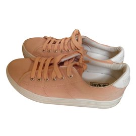 No Name platform Rose