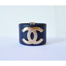 Chanel-Armbänder-Marineblau