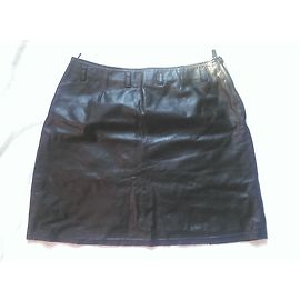 Autre Marque Jupe courte Sisley en cuir marron Marron foncé
