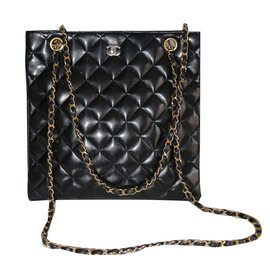 Chanel-Modèle Grand Shopping.-Noir