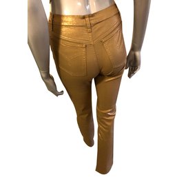 Moschino-Jeans-D'oro
