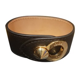 Fendi-Bracelets-Black