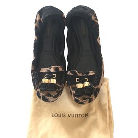 Louis Vuitton-Zapatillas de ballet-Estampado de leopardo