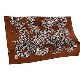 Yves Saint Laurent Bufandas de seda Estampado de leopardo