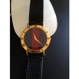 Gucci-Quartz Watches-Golden
