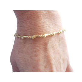 Tiffany & Co-Teardrop Bracelet-Golden