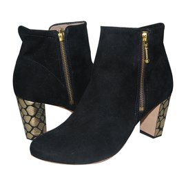 Avril Gau-Ankle Boots-Black