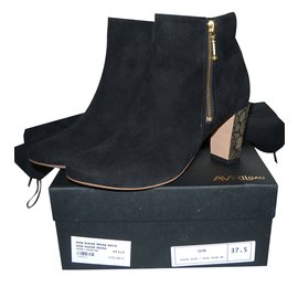 Avril Gau-Ankle Boots-Black