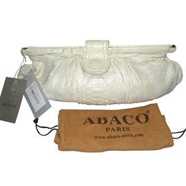 Abaco-Clutch-Taschen-Creme