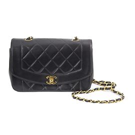 Chanel Diana Noir