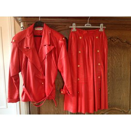Guy Laroche-Skirt suit-Red