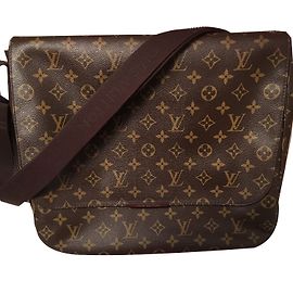 Louis Vuitton Messenger Beaubourg Monogram Marron