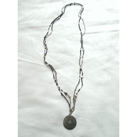 Gas-Necklaces-Black,Silvery