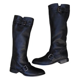 Tod's-Boots-Black