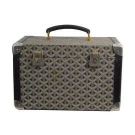 goyard vanity case