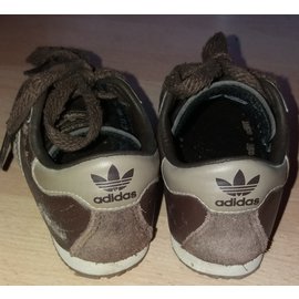 Adidas-scarpe da ginnastica-Marrone scuro