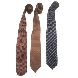 Hermès-Ties-Navy blue