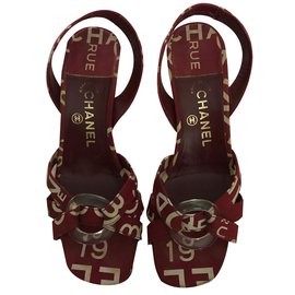 Chanel Tacones Burdeos