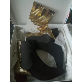 Mellow Yellow-Ankle Boots-Black,Golden