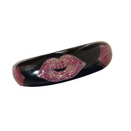 Swarovski-Love-Noir
