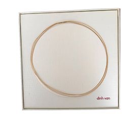 Dinh Van Collares Dorado