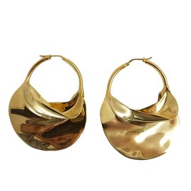 Céline-Earrings-Golden