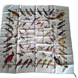 Hermès-Silk scarves "Les oiseaux sur un fil" Hugo GRYGKAR-Multiple colors