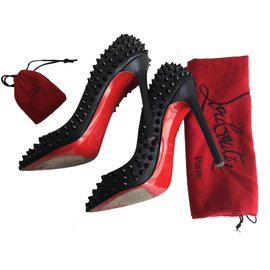 Christian Louboutin-Espiga de porco-Preto