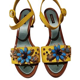 Dolce & Gabbana Sandales Rouge Bleu Jaune