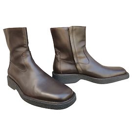 Gucci Botas Marrón oscuro