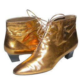 Yves Saint Laurent-Botas de tornozelo-Dourado