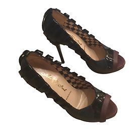 Autre Marque Escarpins en cuir multicolore taille 38 Multicolore