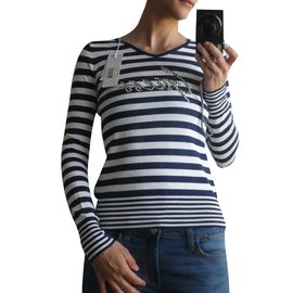Guess-Top-White,Navy blue