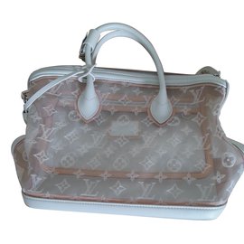 Louis Vuitton-Alma-White