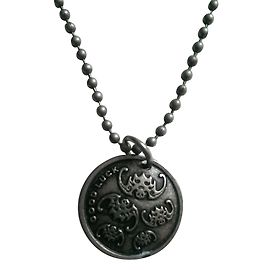 Marc Jacobs Good Luck Medaillon Halskette Silberfarben Metall Silber