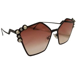 Fendi-Sunglasses CAT EYE Purple new 2018-Black,Red