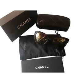 Chanel-Oculos escuros-Castanho escuro