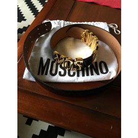 Moschino-cinto-Preto