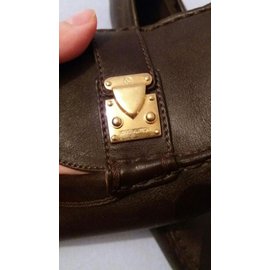 Louis Vuitton-Lombok-Brown
