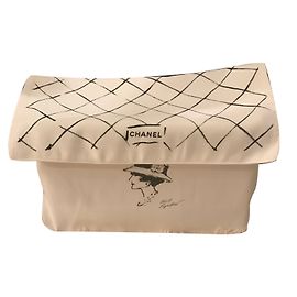 Chanel Saco de pó Branco