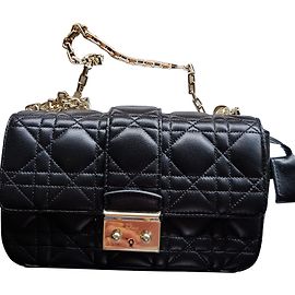 Miss Dior Preto