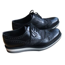 Prada scarpe da uomo Nero